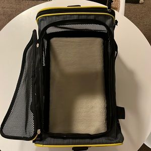 Soft sided Pet Carrier